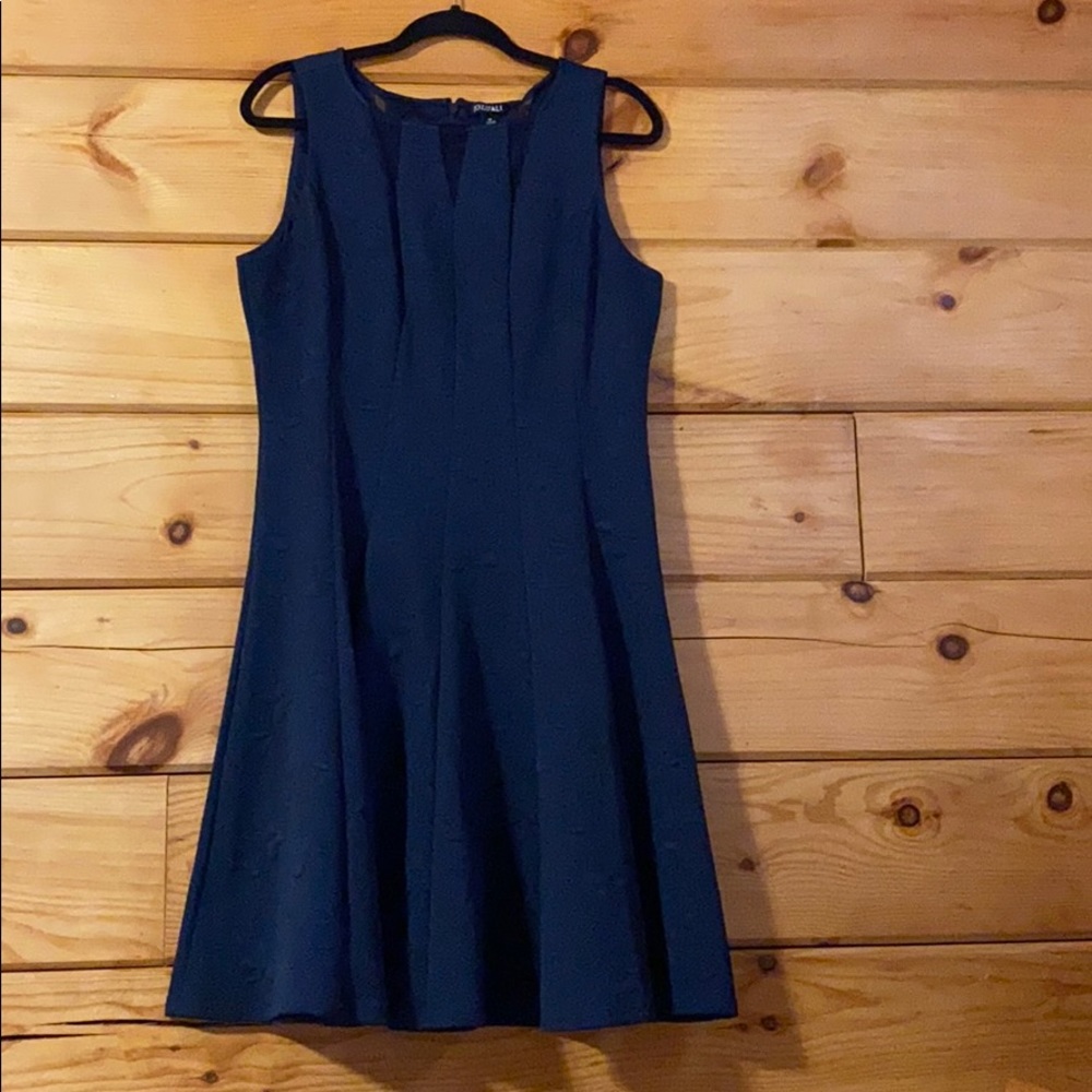 Sleeveless dress